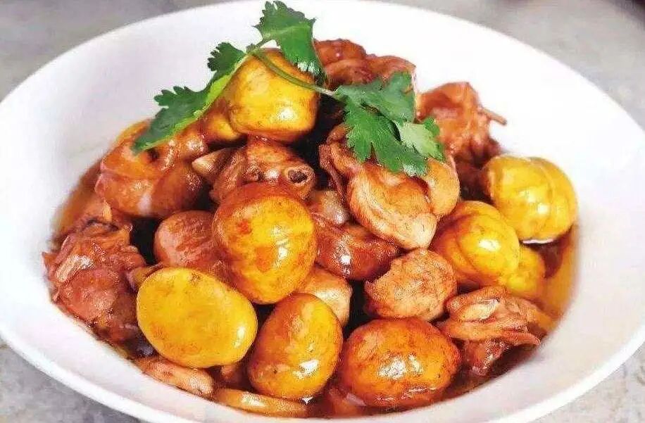 六合餐飲丨秋日食光，我們準(zhǔn)時(shí)開(kāi)餐！